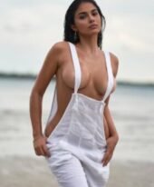 Lucia +971529824508